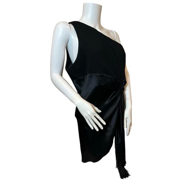 #T184 Cinq À Sept Theoline One-shoulder Crepe & Satin Top In Black SZ L $395 - Picture 11 of 13